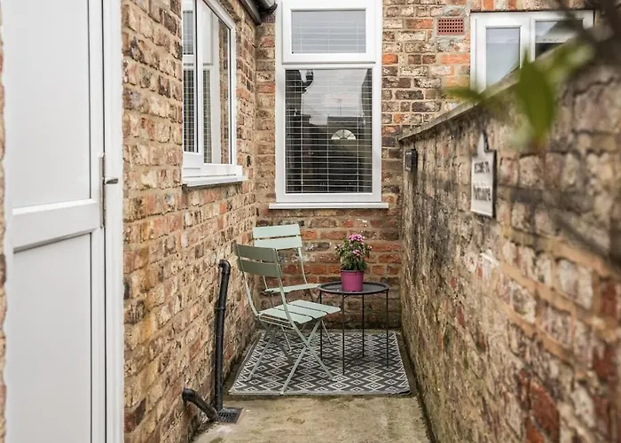 13 Ruby Street, Bishy Rd Retreat Holiday home York