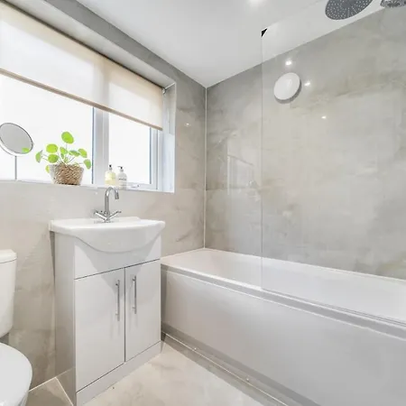 13 Ruby Street, Bishy Rd Retreat *