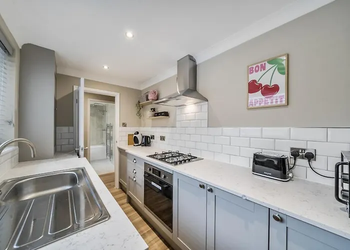 13 Ruby Street, Bishy Rd Retreat *